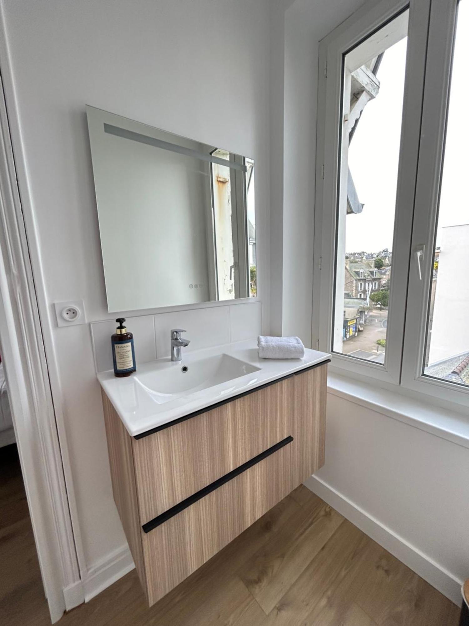 Le Kreisker Hotel 2*